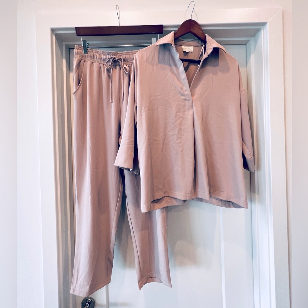Matching set! Jogger pants and Collared Shirt to Match